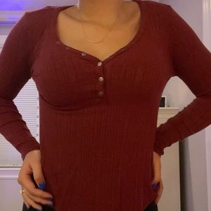 Maroon sweater